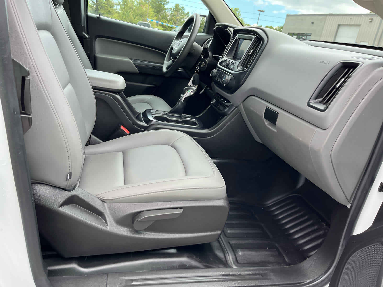 2022 GMC Canyon 4WD Extended Cab Elevation Standard