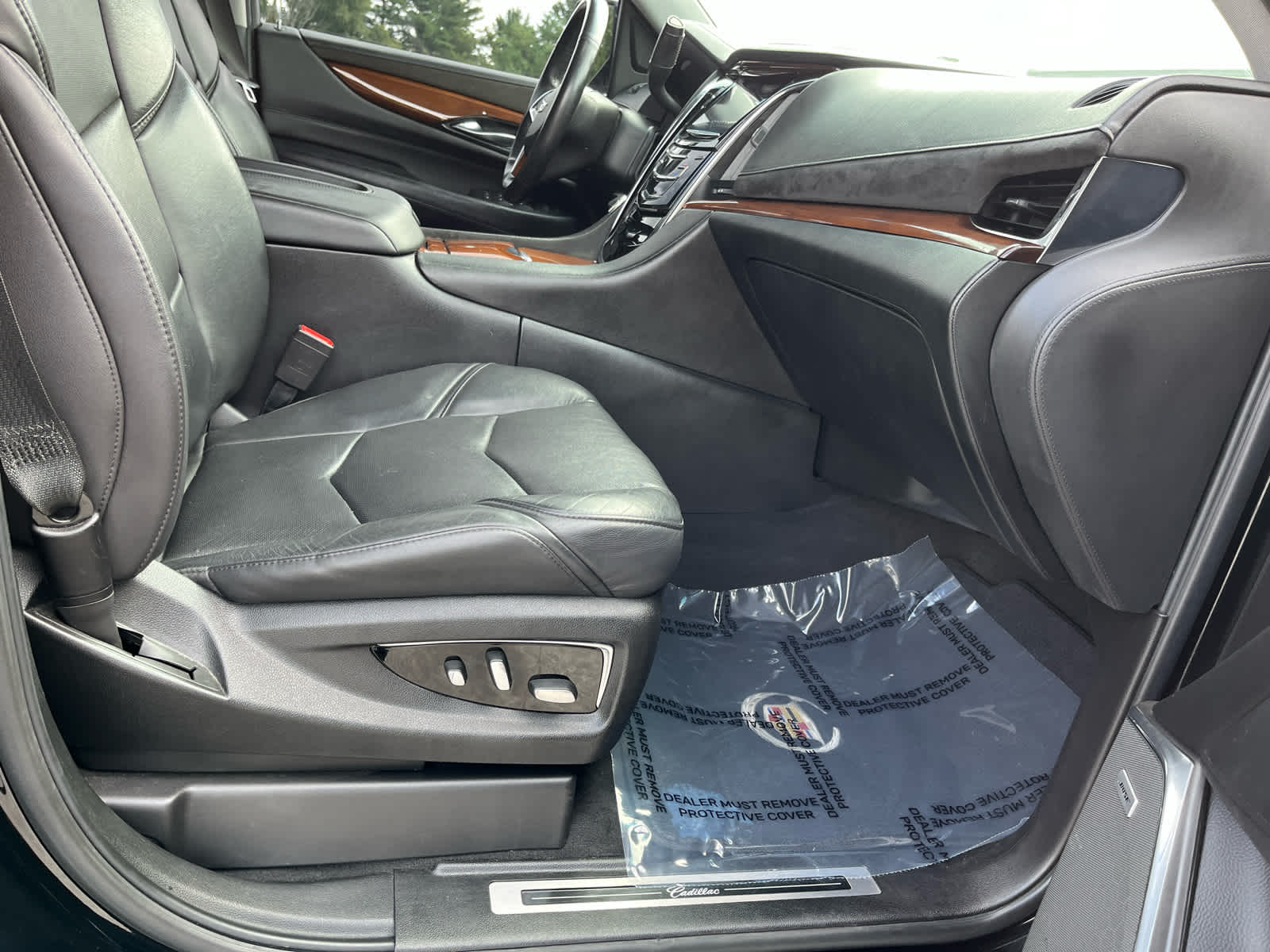 2018 Cadillac Escalade Standard