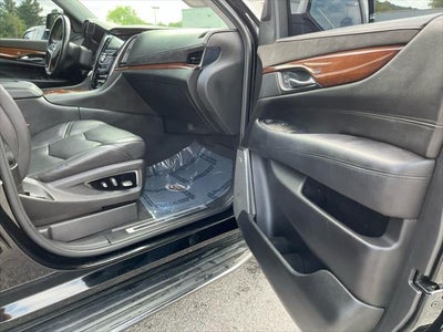 2018 Cadillac Escalade Standard
