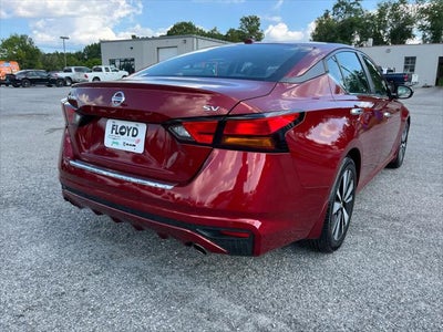 2022 Nissan Altima SV FWD