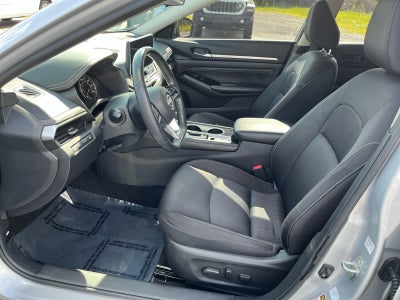 2023 Nissan Altima SV FWD
