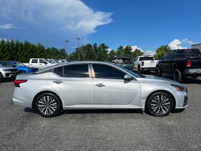 2023 Nissan Altima SV FWD
