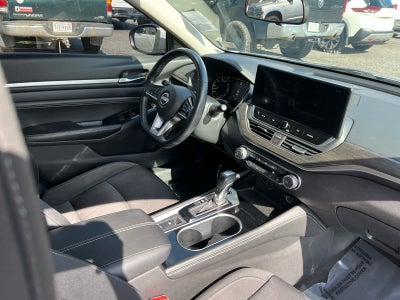 2023 Nissan Altima SV FWD