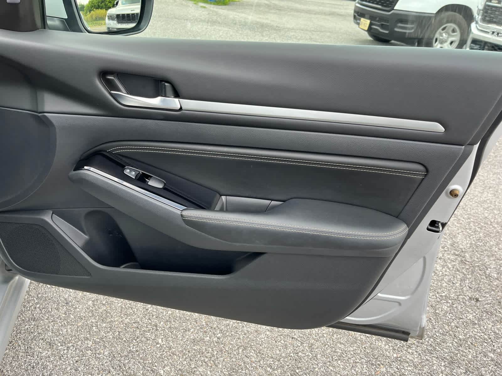 2023 Nissan Altima SV FWD