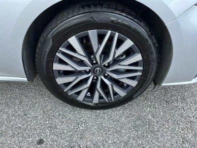 2023 Nissan Altima SV FWD