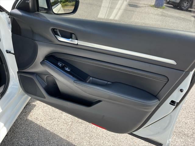 2021 Nissan Altima SL FWD