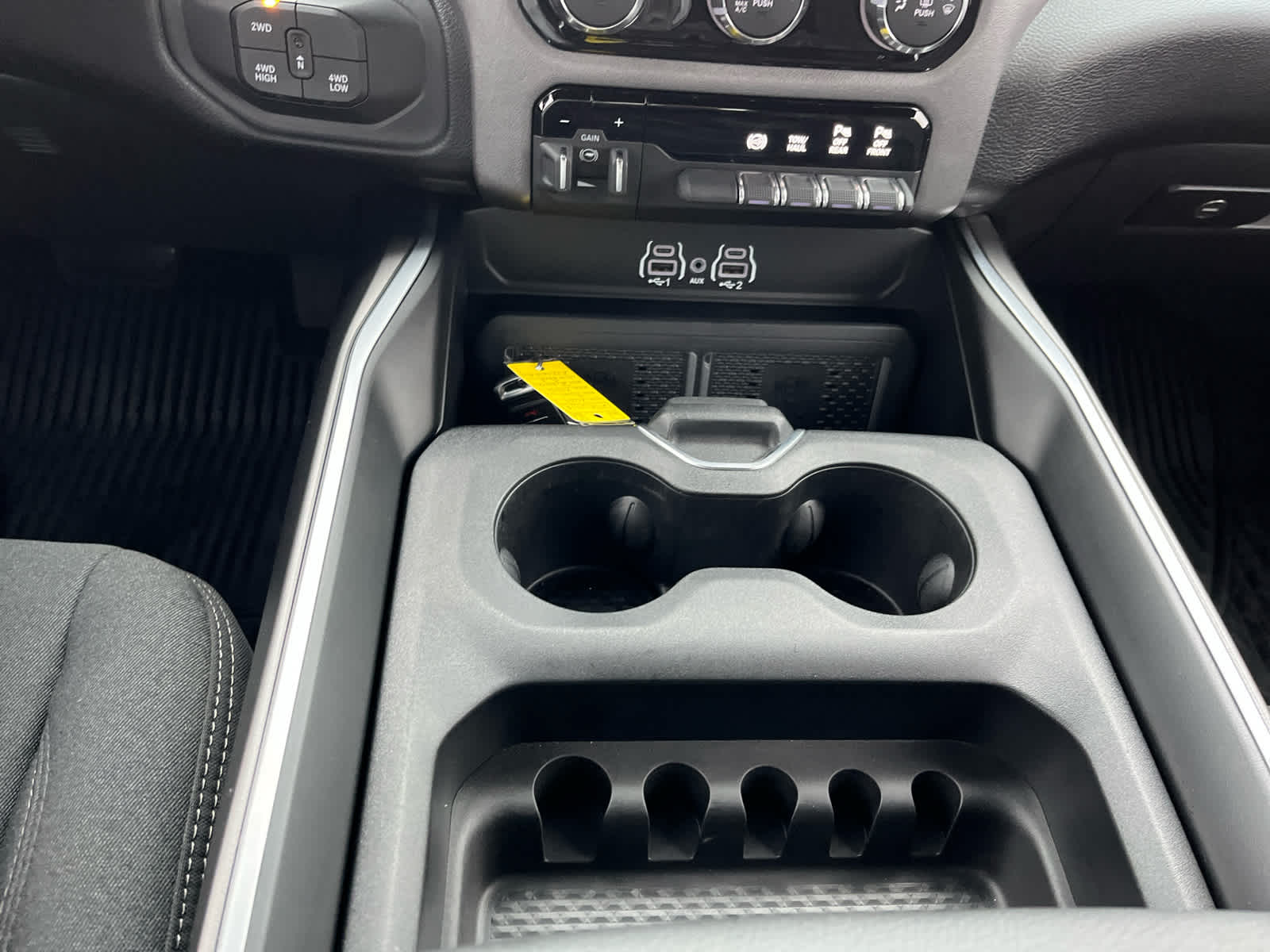 2025 RAM 2500 Big Horn Crew Cab 4x4 6'4' Box
