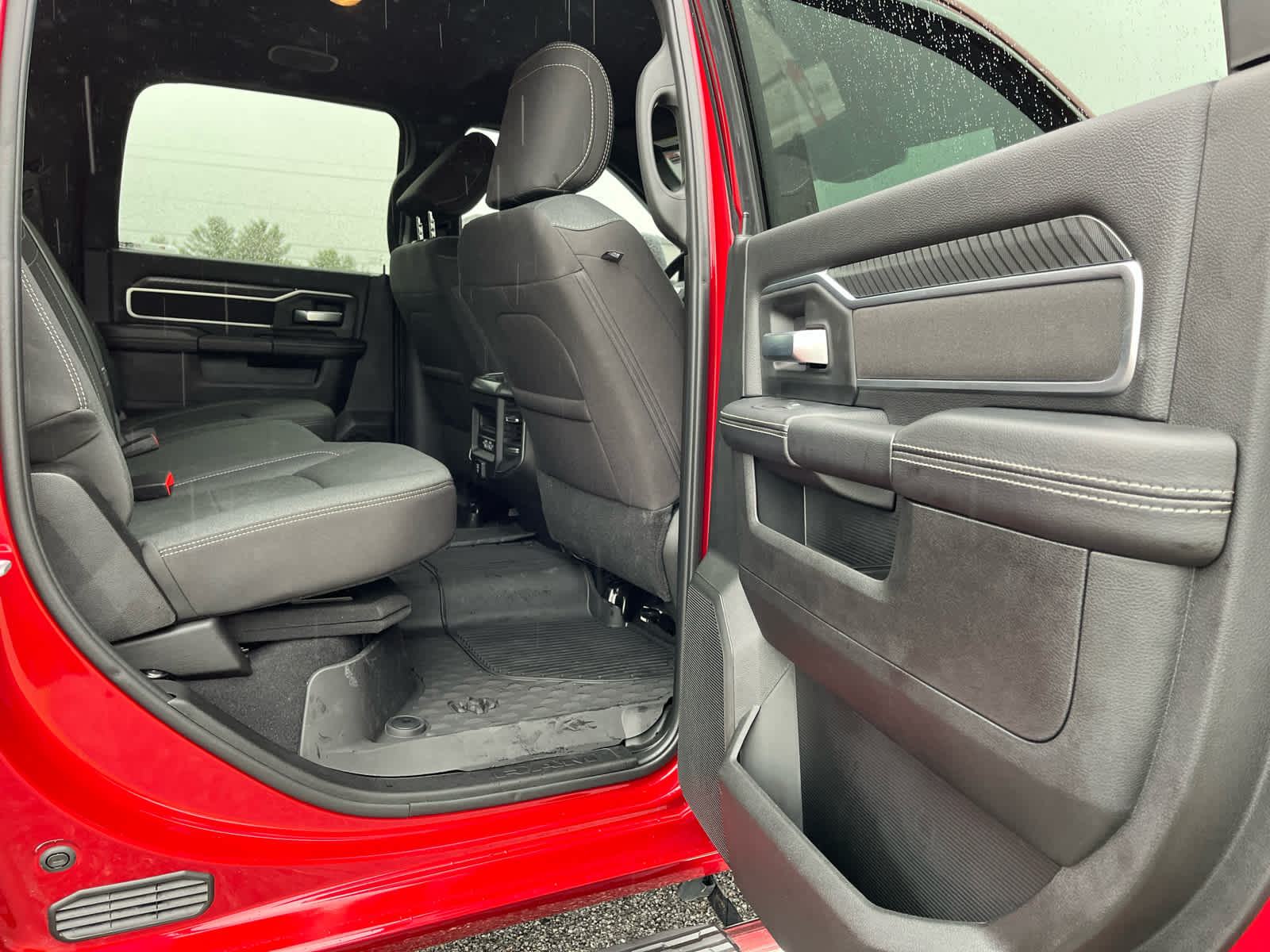 2025 RAM 2500 Big Horn Crew Cab 4x4 6'4' Box