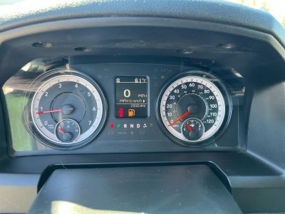 2022 RAM 1500 Classic Tradesman Crew Cab 4x4 5'7' Box