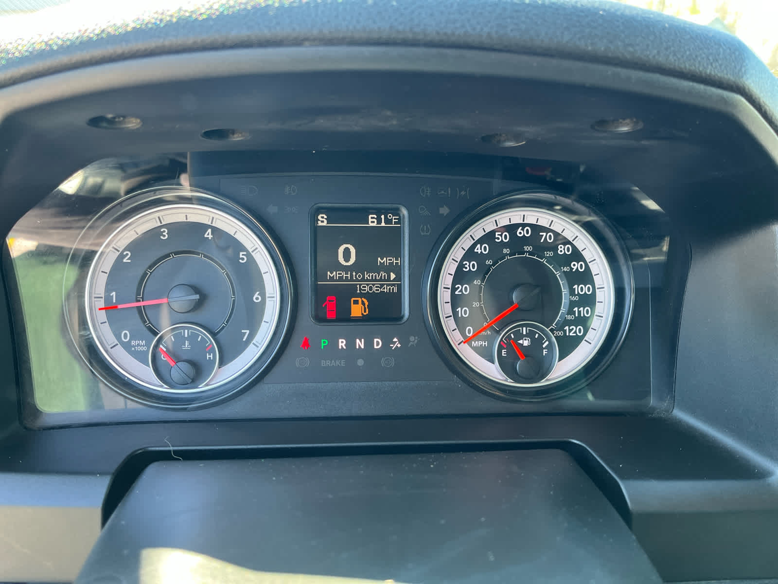 2022 RAM 1500 Classic Tradesman Crew Cab 4x4 5'7' Box