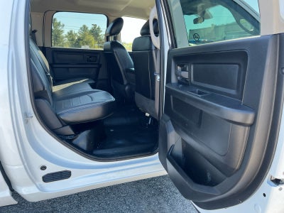2022 RAM 1500 Classic Tradesman Crew Cab 4x4 5'7' Box
