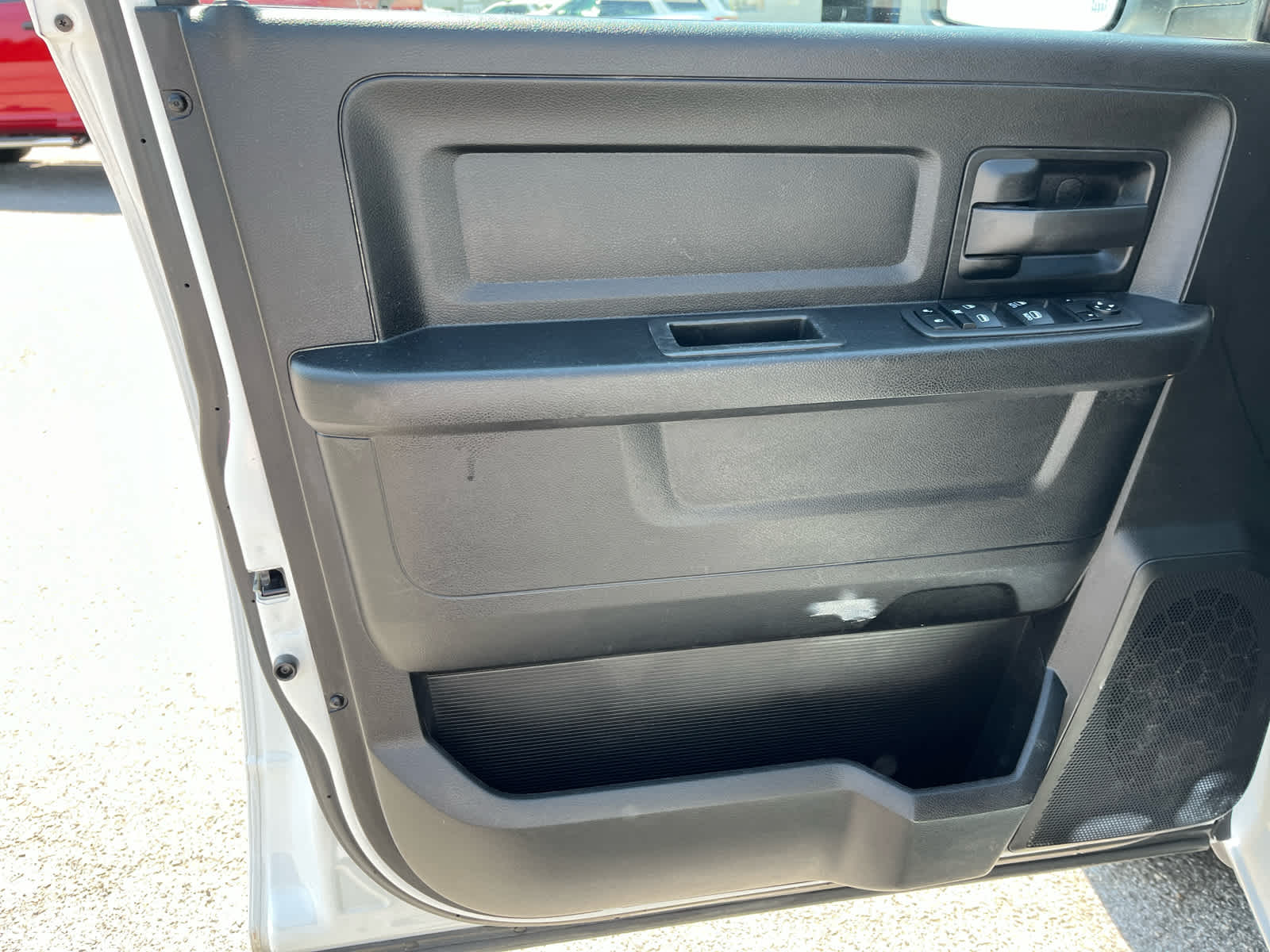 2022 RAM 1500 Classic Tradesman Crew Cab 4x4 5'7' Box