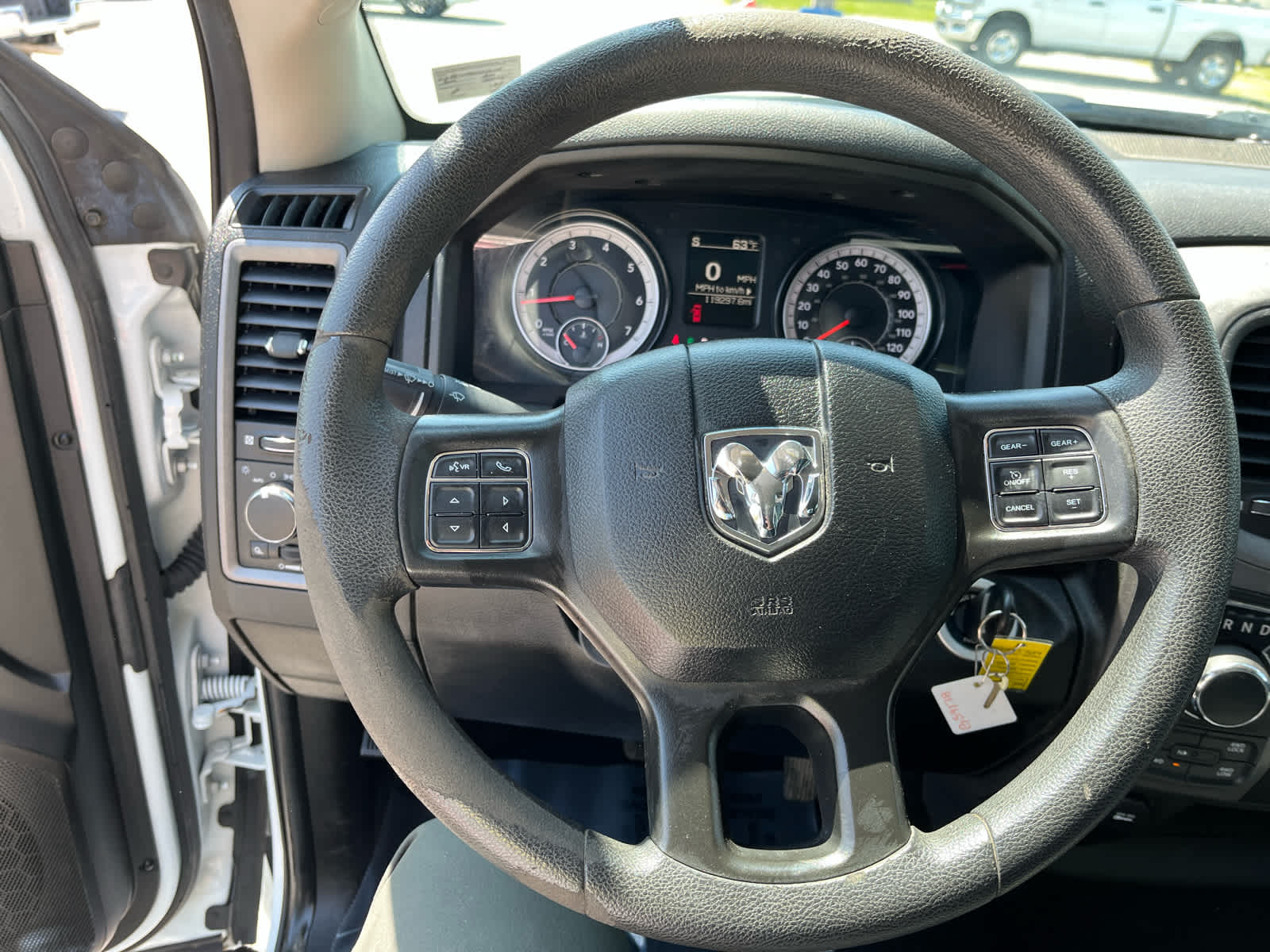 2022 RAM 1500 Classic Tradesman Crew Cab 4x4 5'7' Box
