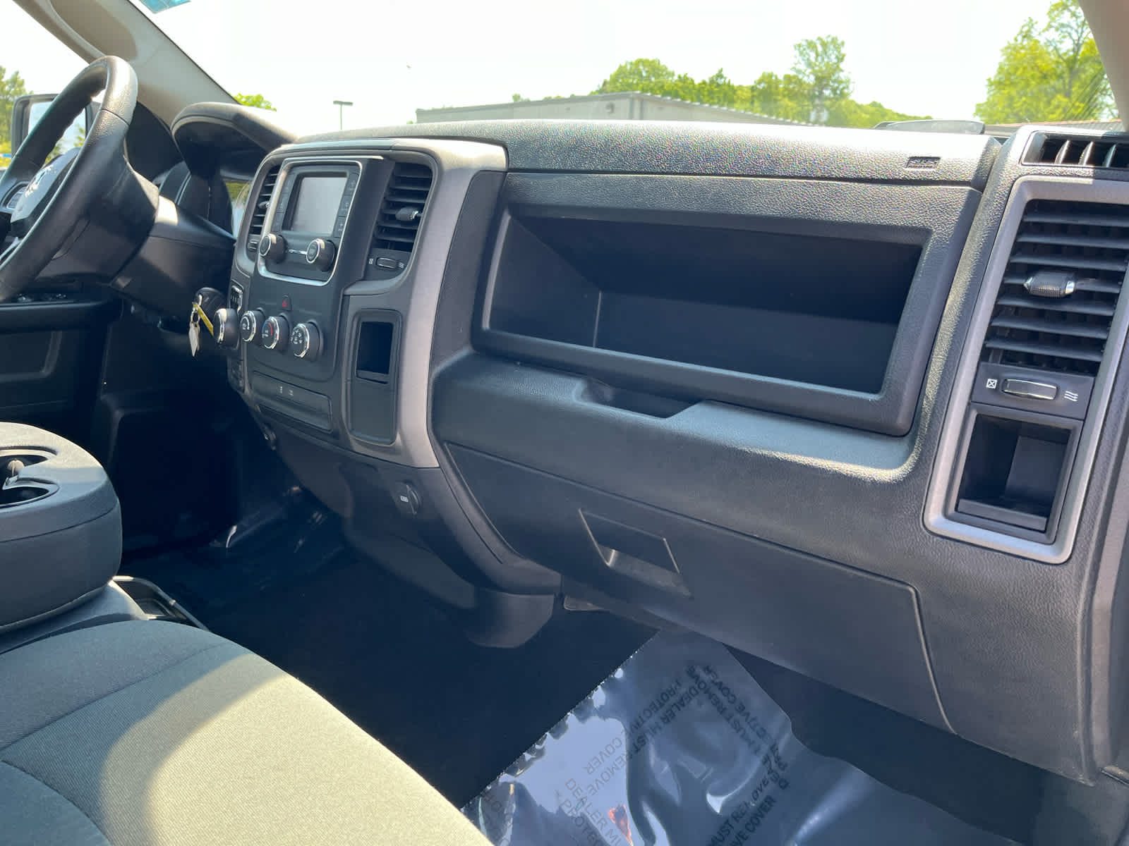 2022 RAM 1500 Classic Tradesman Crew Cab 4x4 5'7' Box