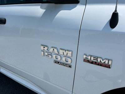 2022 RAM 1500 Classic Tradesman Crew Cab 4x4 5'7' Box