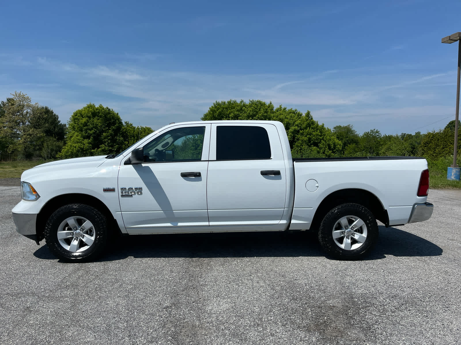 2022 RAM 1500 Classic Tradesman Crew Cab 4x4 5'7' Box