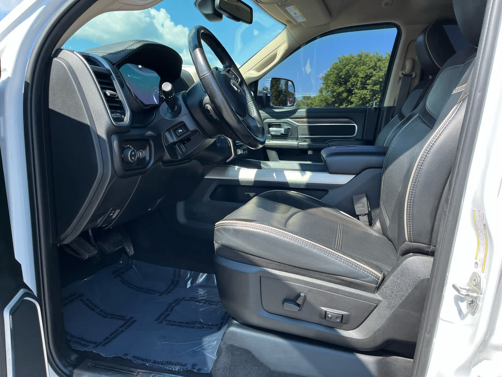 2021 RAM 2500 Laramie Crew Cab 4x4 6'4' Box