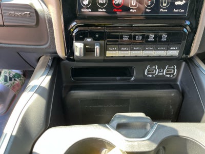 2021 RAM 2500 Laramie Crew Cab 4x4 6'4' Box