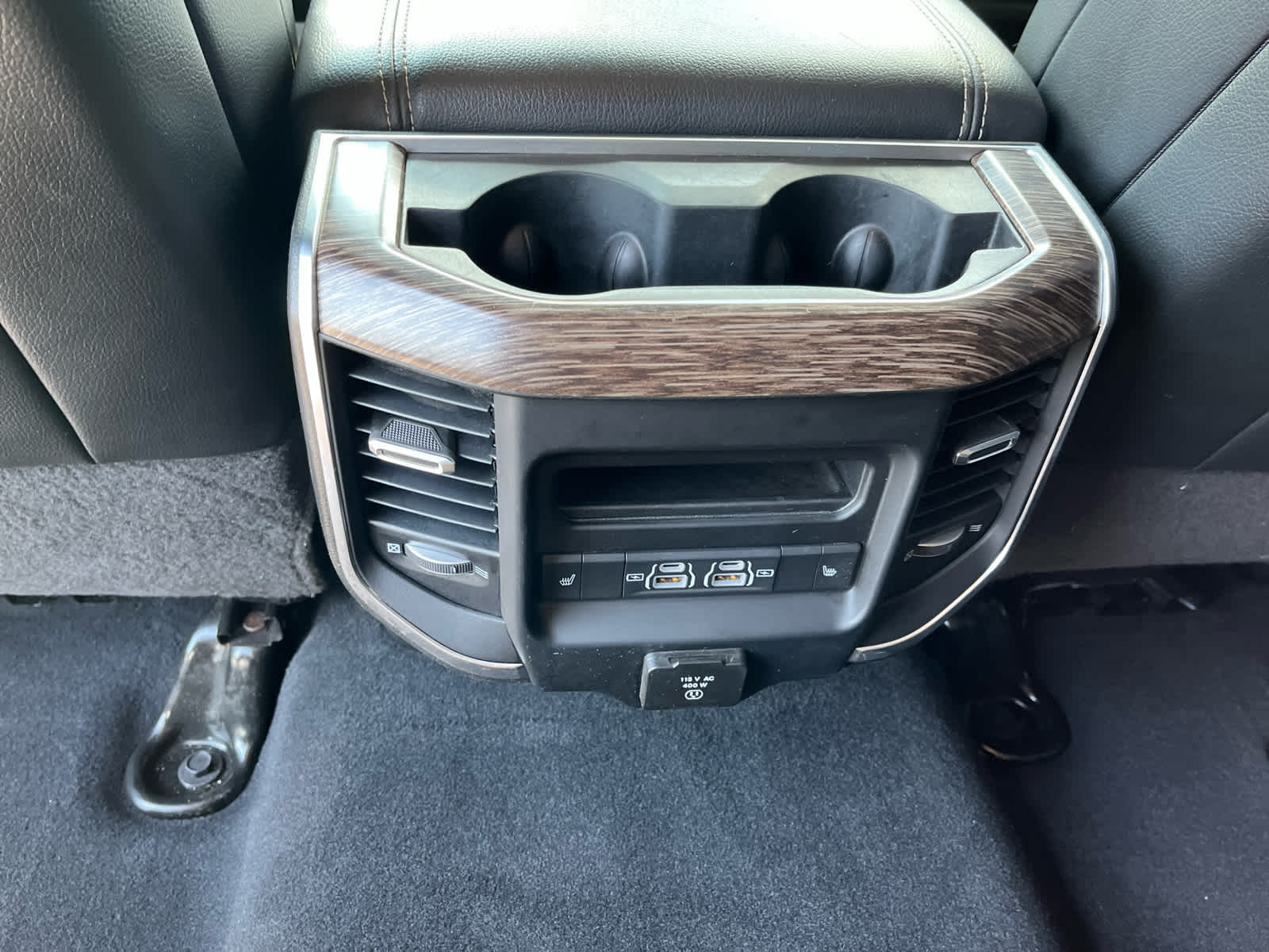 2021 RAM 2500 Laramie Crew Cab 4x4 6'4' Box