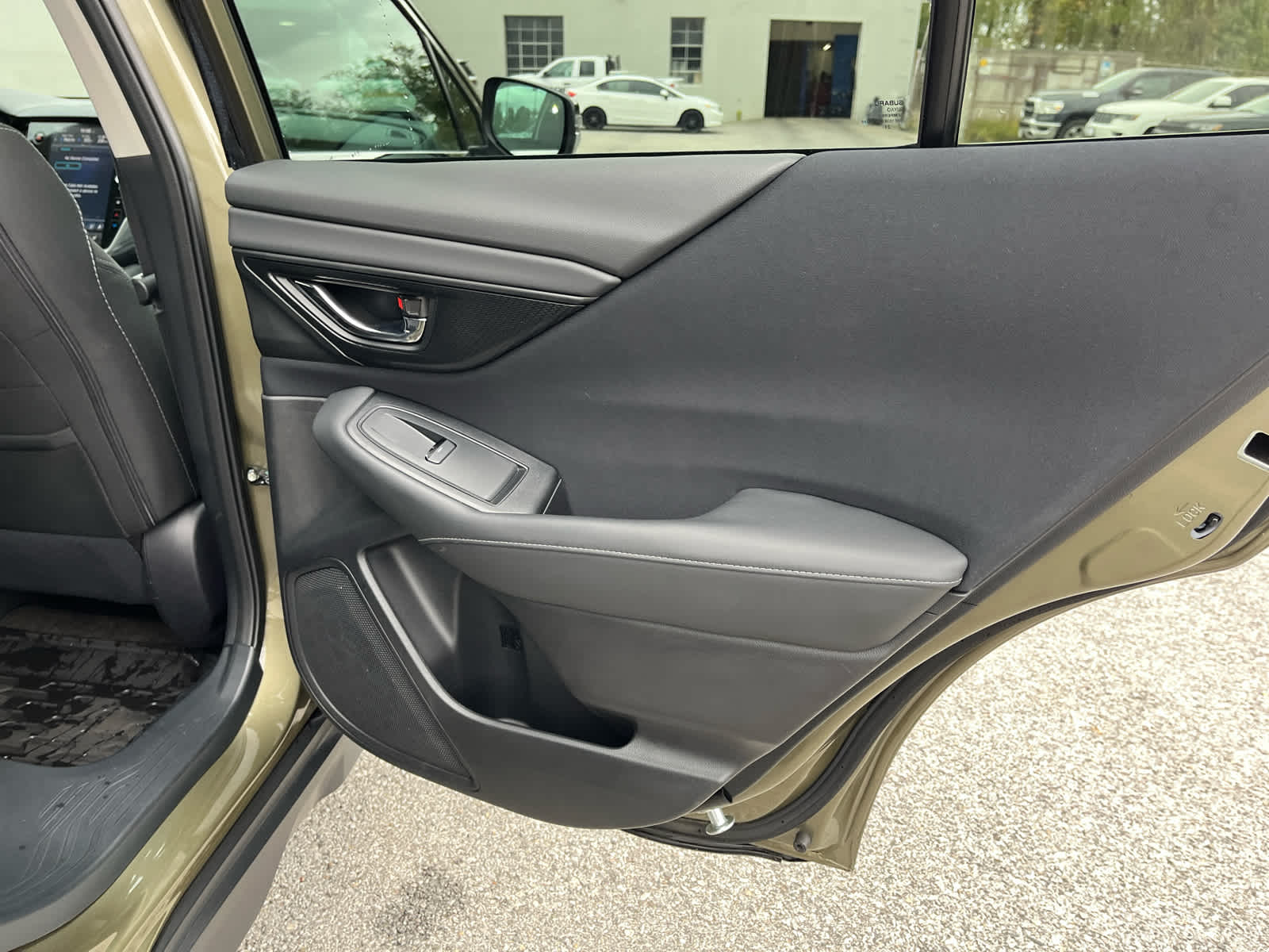 2025 Subaru Outback Premium