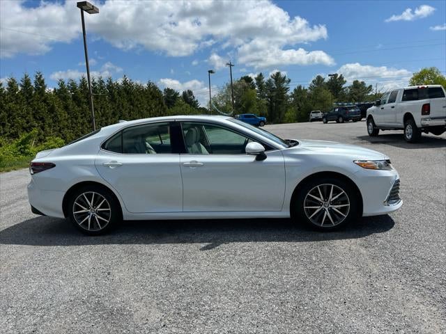 2024 Toyota Camry Hybrid XLE