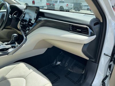 2024 Toyota Camry Hybrid XLE