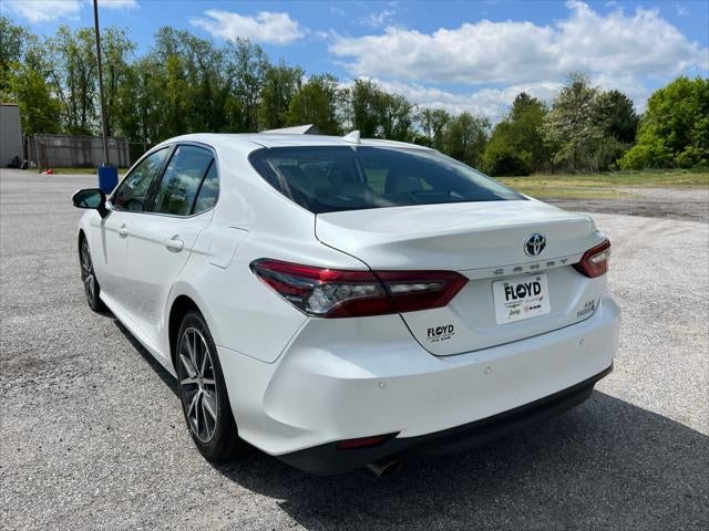 2024 Toyota Camry Hybrid XLE