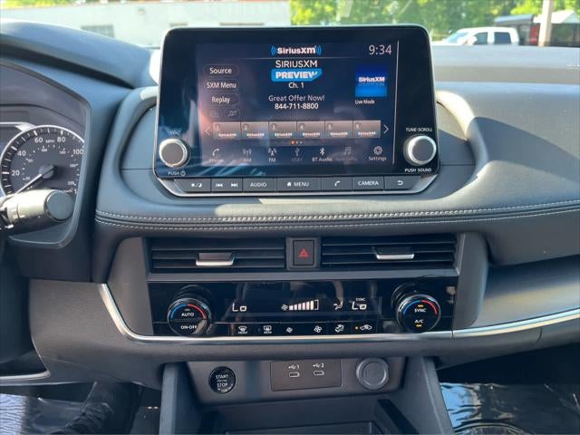 2024 Nissan Rogue SV FWD