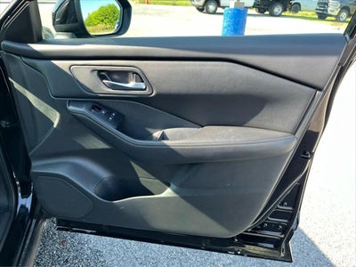 2024 Nissan Rogue SV FWD