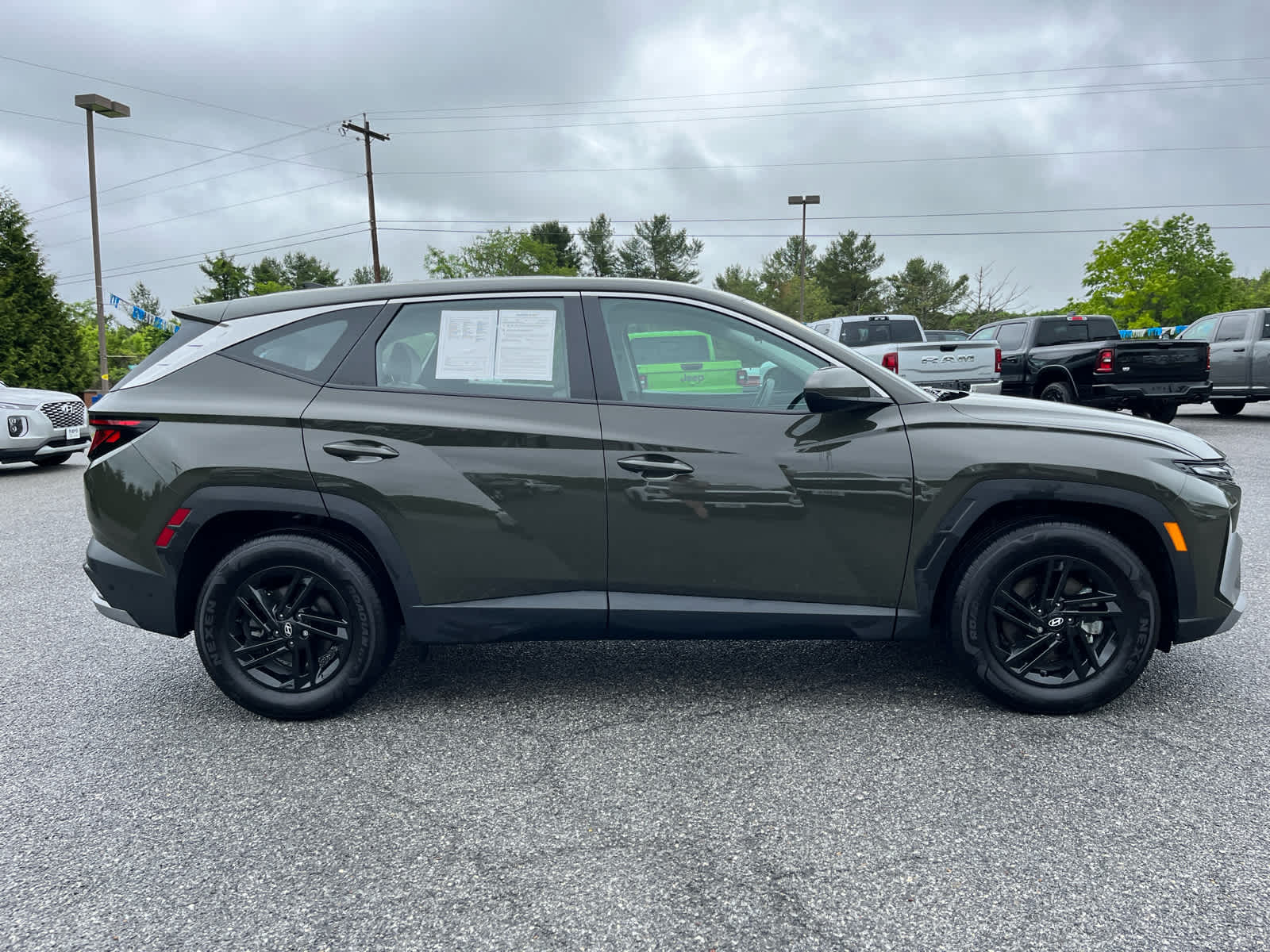 2025 Hyundai Tucson SE