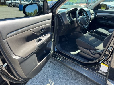 2017 Mitsubishi Outlander SE
