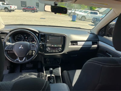 2017 Mitsubishi Outlander SE