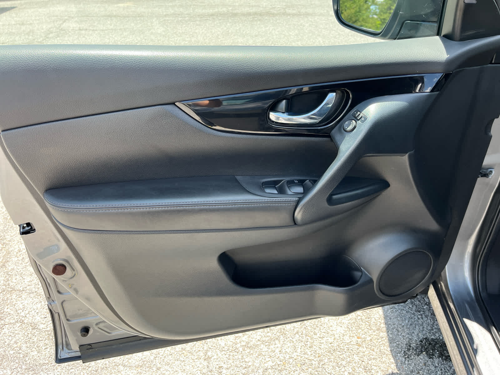 2022 Nissan Rogue Sport SL AWD Xtronic CVT