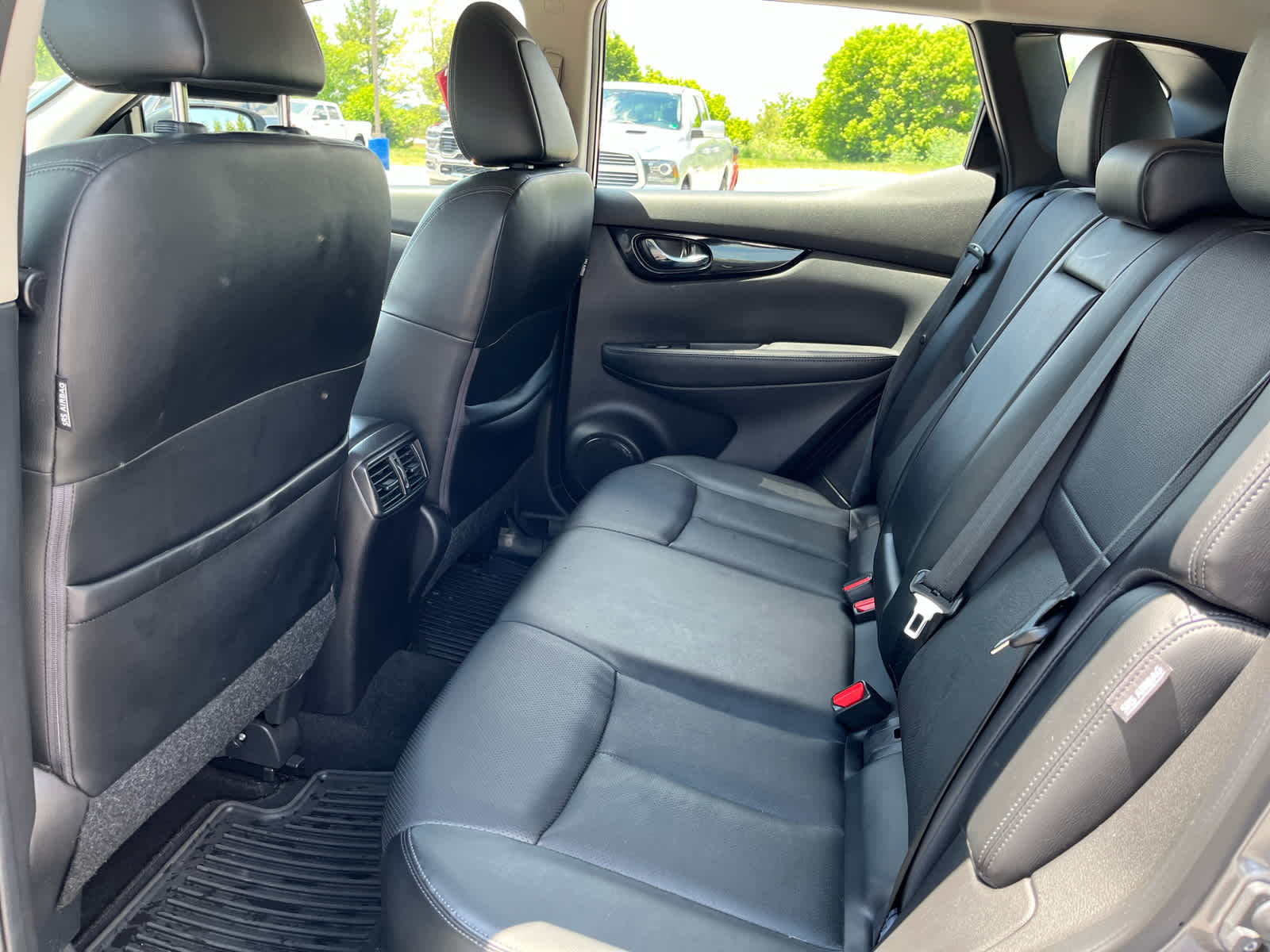 2022 Nissan Rogue Sport SL AWD Xtronic CVT