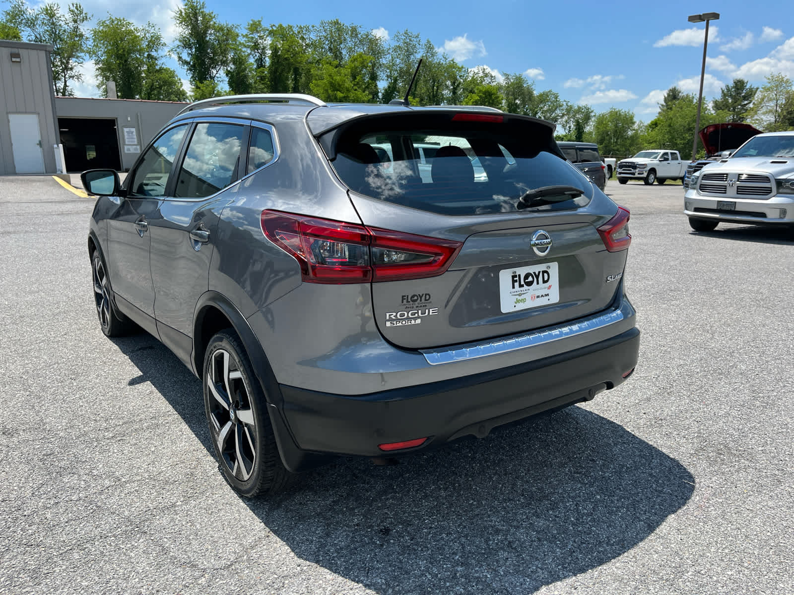 2022 Nissan Rogue Sport SL AWD Xtronic CVT