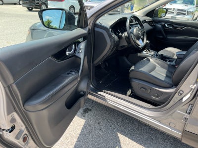2022 Nissan Rogue Sport SL AWD Xtronic CVT