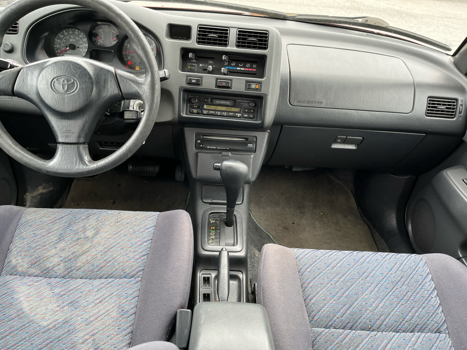 1999 Toyota RAV4 4dr Auto 4WD