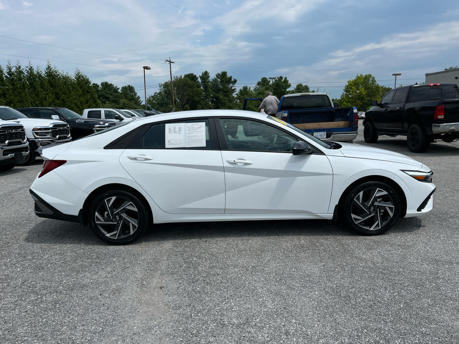 2025 Hyundai Elantra Hybrid SEL Sport