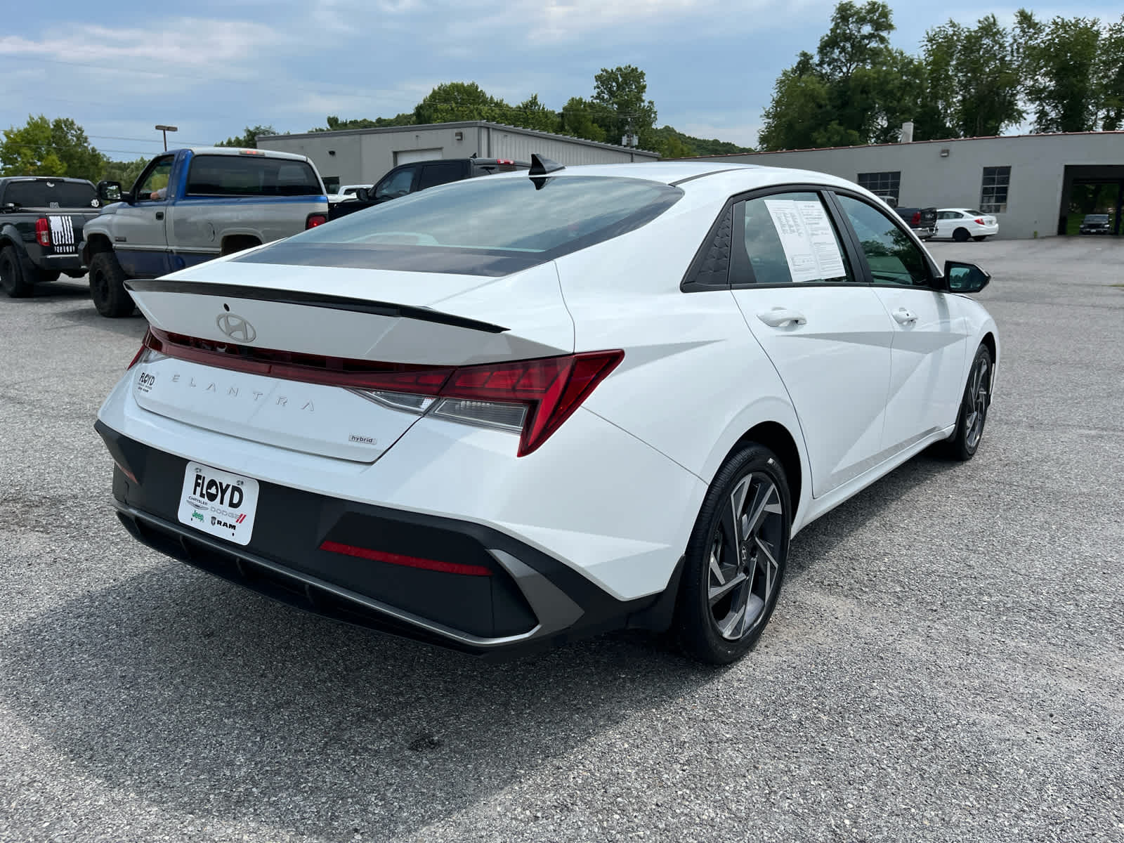 2025 Hyundai Elantra Hybrid SEL Sport