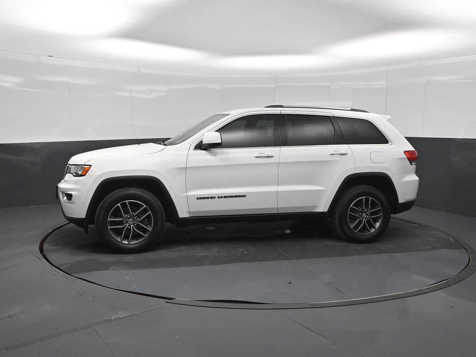 2018 Jeep Grand Cherokee Laredo E