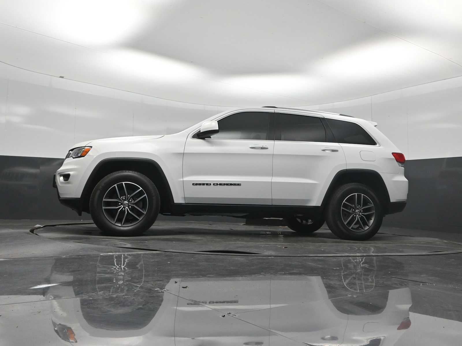 2018 Jeep Grand Cherokee Laredo E