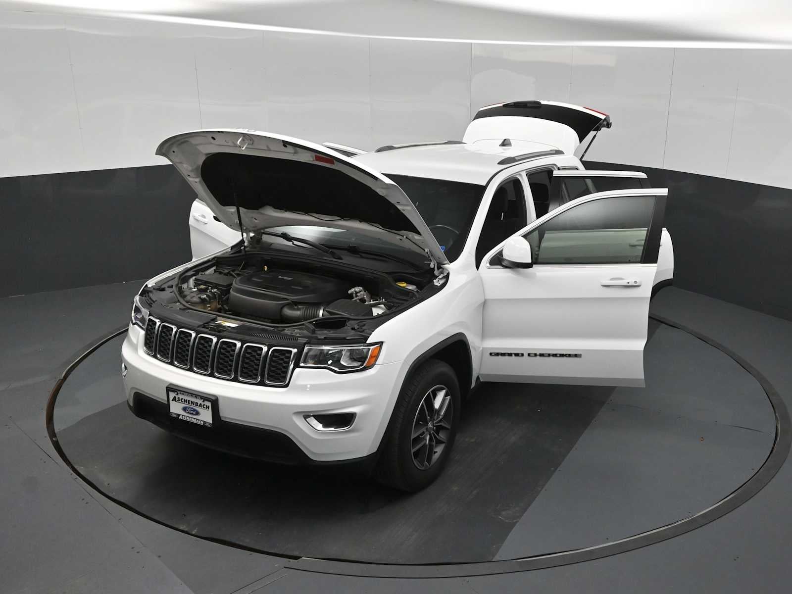 2018 Jeep Grand Cherokee Laredo E