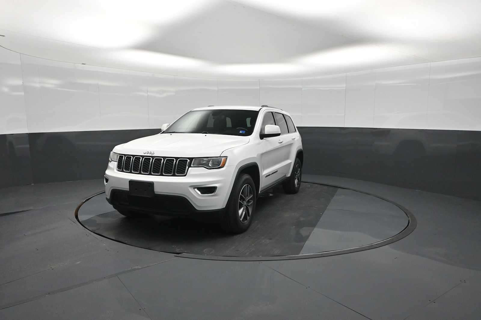 2018 Jeep Grand Cherokee Laredo E