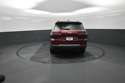2022 Jeep Grand Cherokee L Laredo