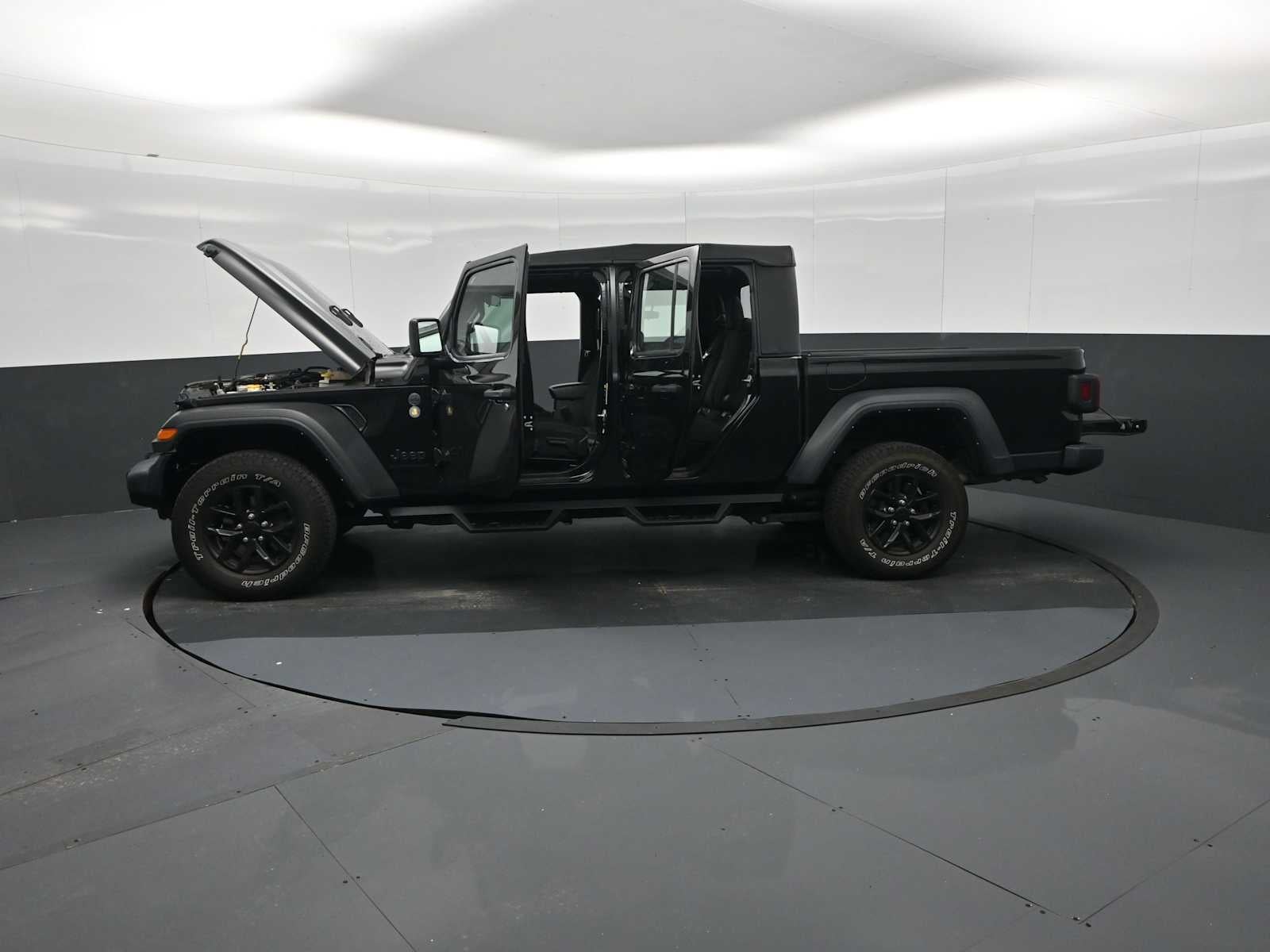 2022 Jeep Gladiator Sport