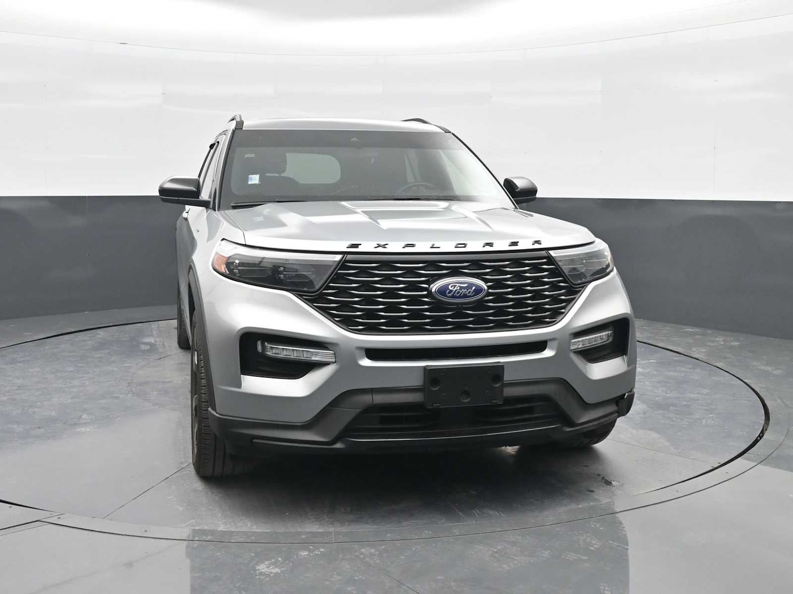 2024 Ford Explorer ST-Line