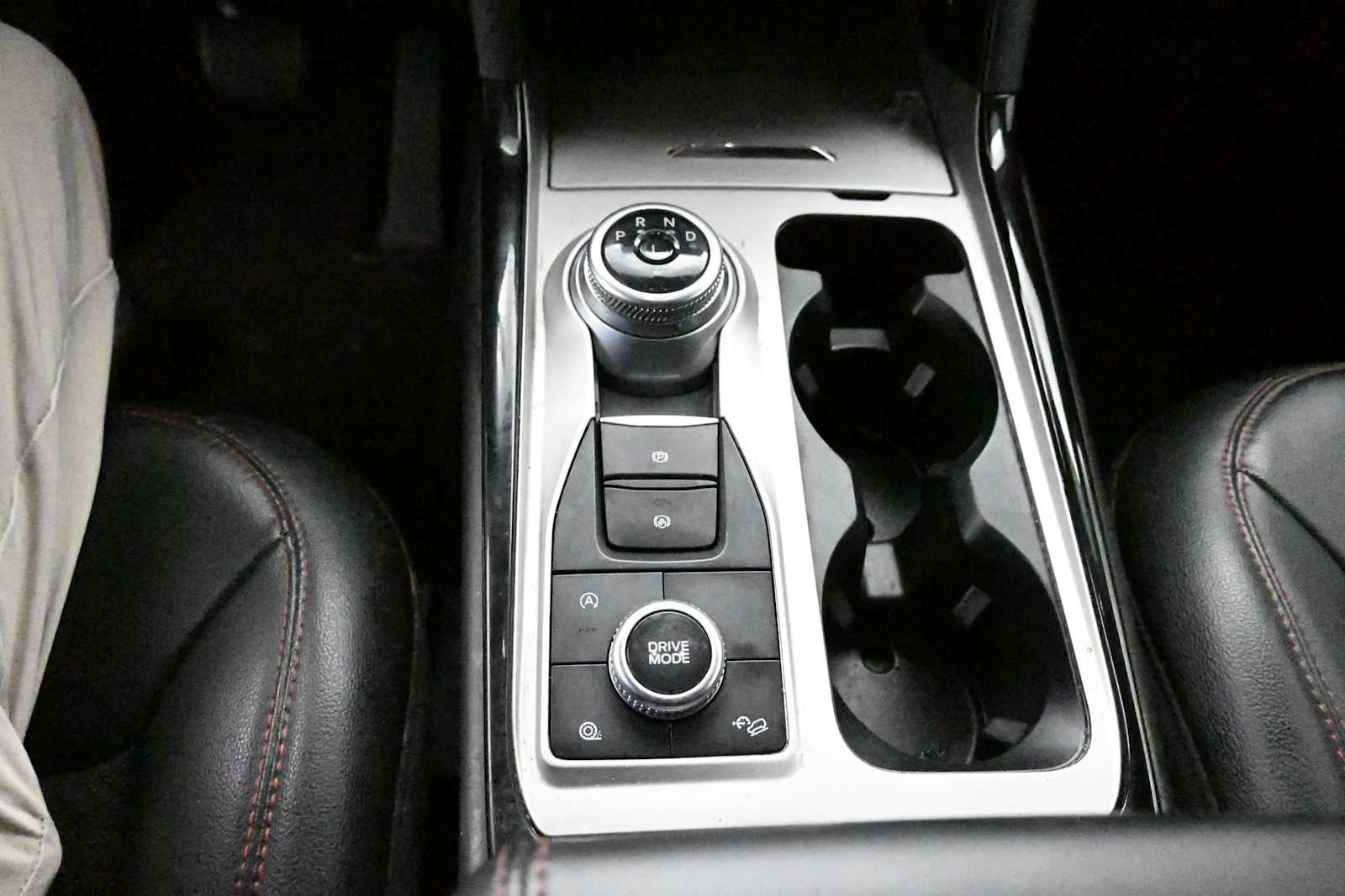 2024 Ford Explorer ST-Line