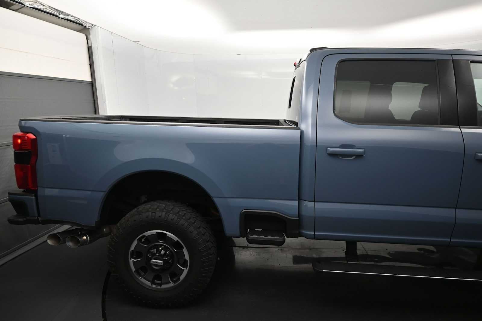2023 Ford Super Duty F-250 Pickup LARIAT