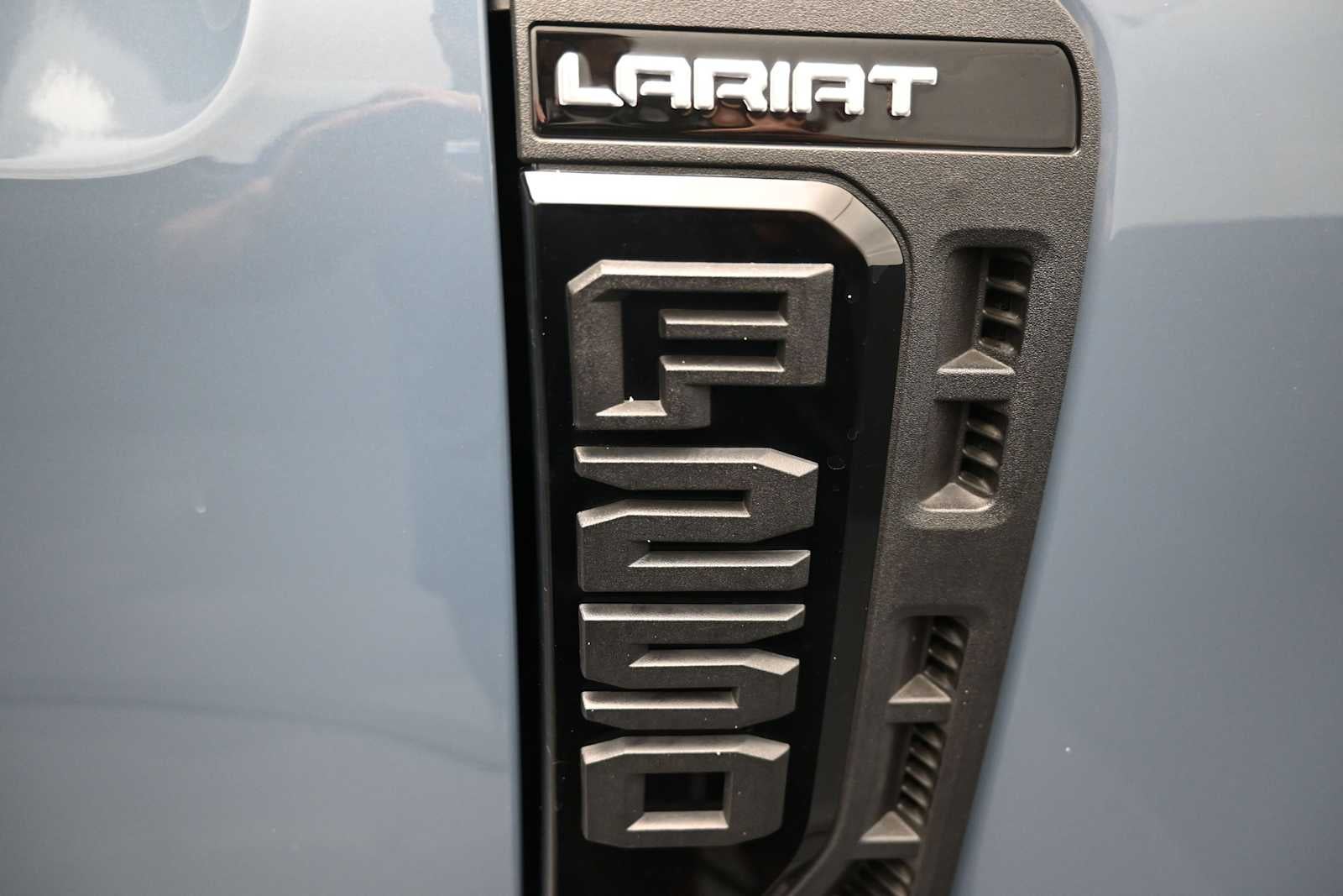 2023 Ford Super Duty F-250 Pickup LARIAT