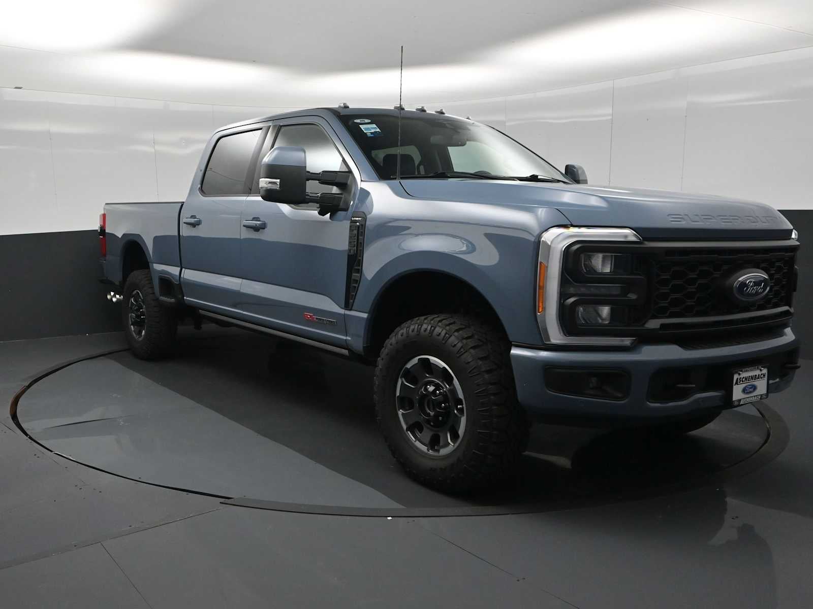 2023 Ford Super Duty F-250 Pickup LARIAT